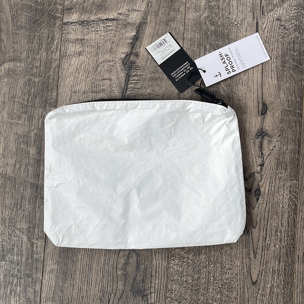 🏄♀️ Aloha Collection Travel Pouch 🏄♀️ - Picture 2 of 3